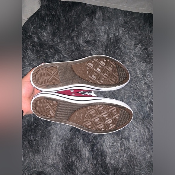 Converse - Picture 6 of 6